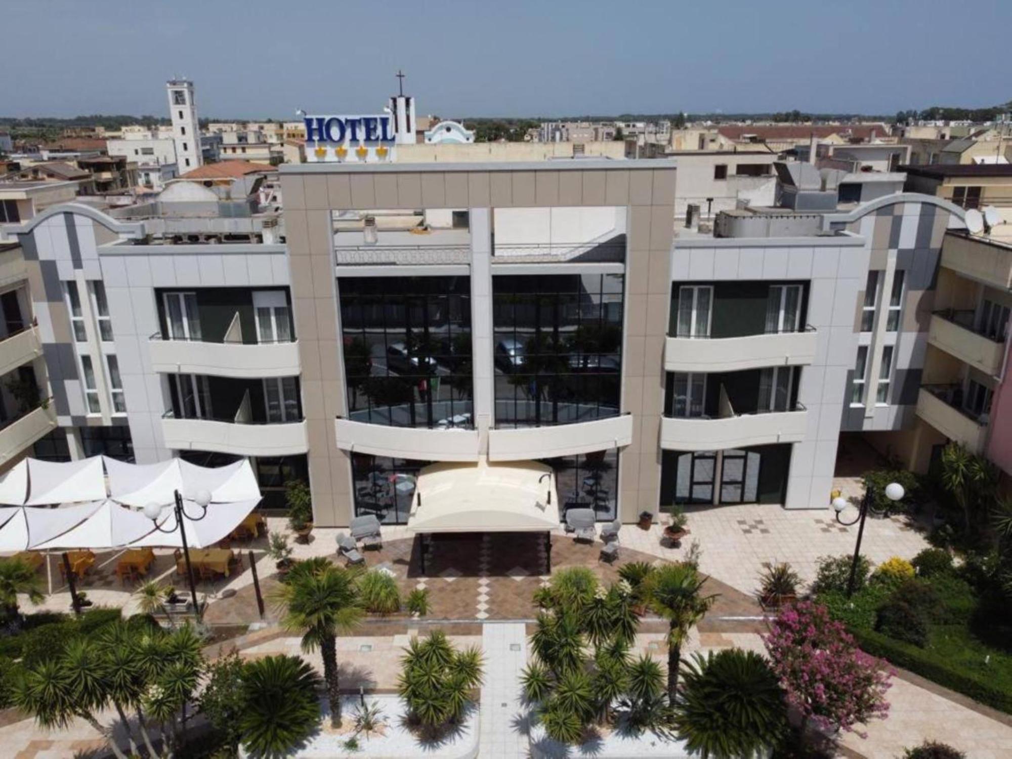 Best Western Hotel Imperiale Nova Siri Marina Esterno foto